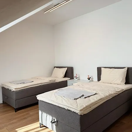 בית נופש Peaceful Place Near סנט פולטן