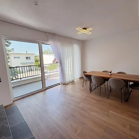 Peaceful Place Near * סנט פולטן